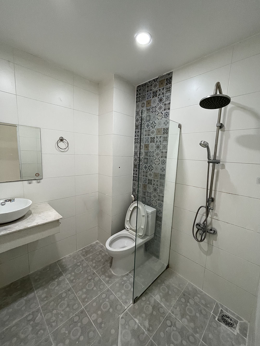 Chính chủ cho thuê nhà 3 lầu thiết kế cổ điển hẻm ôtô 7 chỗ 482/69K Lê Quang Định